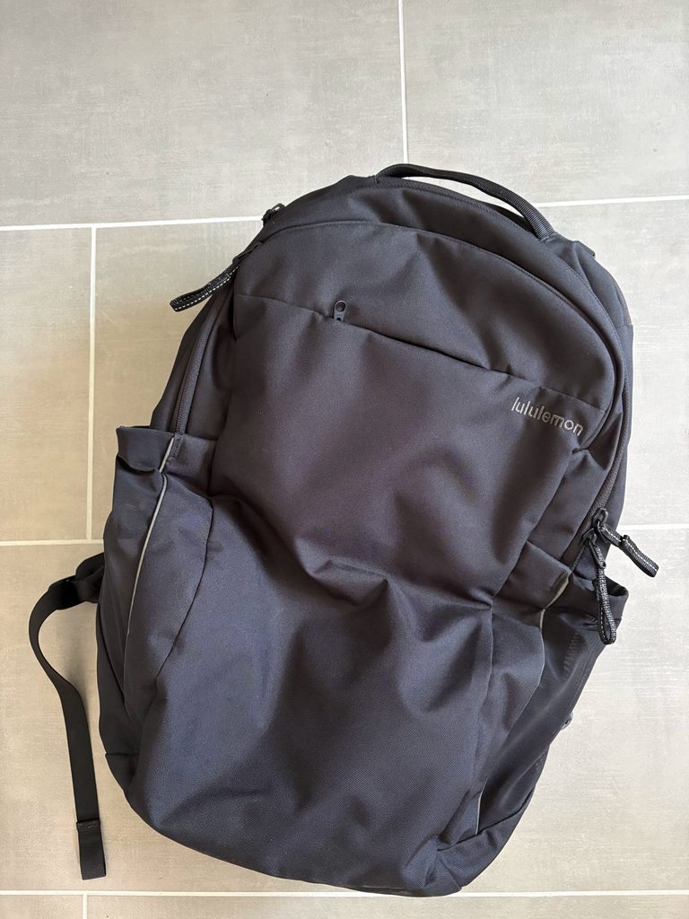 ラスベガス旅行に持って行ったルルレモンの28Lリュックサック